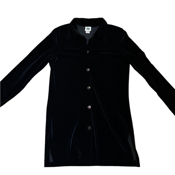 Women’s Black Velvet Long Sleeve Button Front Tunic Top Blouse Size Medium - Picture 2 of 7